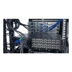 APC Câble de connexion en série pour commutateur KVM - 6 pi (1,8 m)