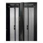 APC Kit de montage en baie NetShelter SX 42U/48U, noir APC Kit de montage en baie NetShelter SX 42U/48U, noir