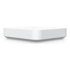 A compact and powerful multi-WAN UniFi g